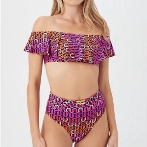Trina Turk Women’s Off Shoulder Ruffle Bandeau Bikini Top Size 10 NWT –